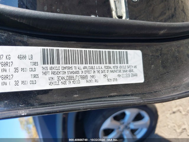3C4NJDBB9JT178809 Jeep Compass Latitude 4x4