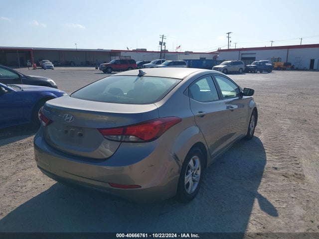 Hyundai ELANTRA SE 2014 5NPDH4AE1EH498974 Image 4