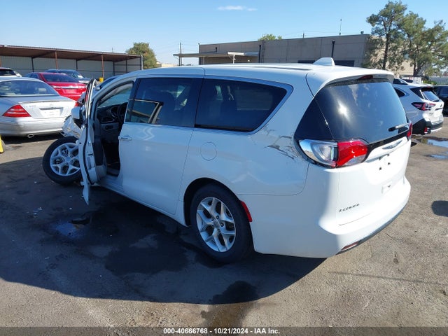 2C4RC1BG5HR844888 Chrysler Pacifica Touring Plus