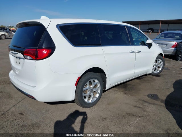 2C4RC1BG5HR844888 Chrysler Pacifica Touring Plus