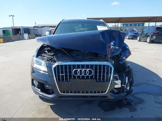 Audi Q5 2.0t Premium 2017 WA1C2AFPXHA079341 Image 11