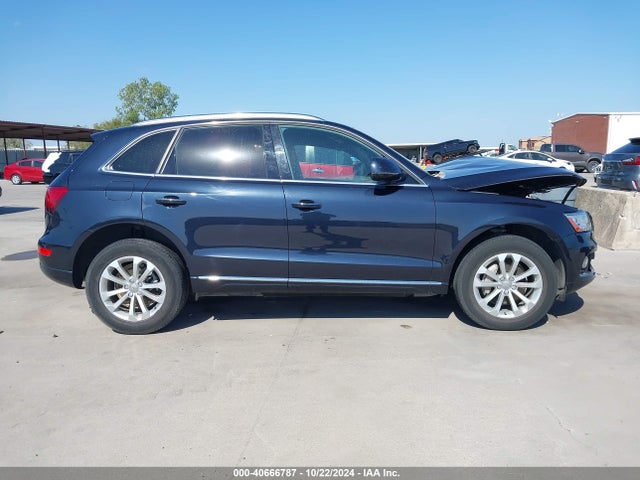 Audi Q5 2.0t Premium 2017 WA1C2AFPXHA079341 Image 12