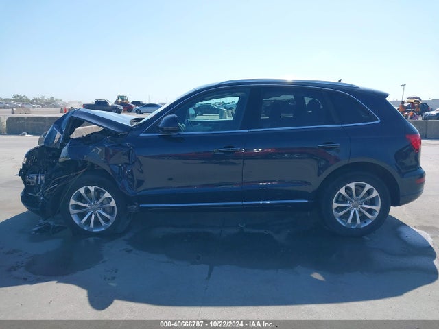 Audi Q5 2.0t Premium 2017 WA1C2AFPXHA079341 Image 13