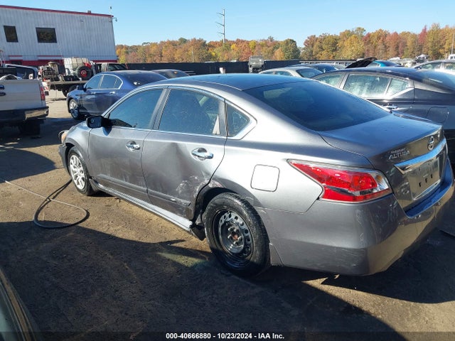 Nissan Altima 2.5 S 2015 1N4AL3AP0FC294330 Image 3