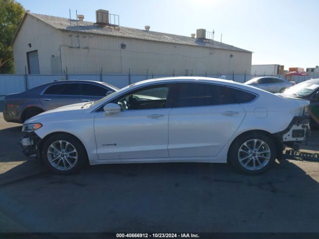 3FA6P0MUXKR265598 Ford Fusion Hybrid Sel