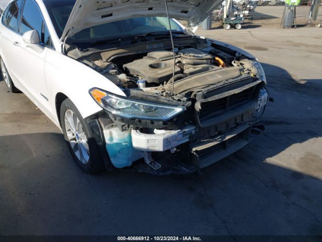 3FA6P0MUXKR265598 Ford Fusion Hybrid Sel