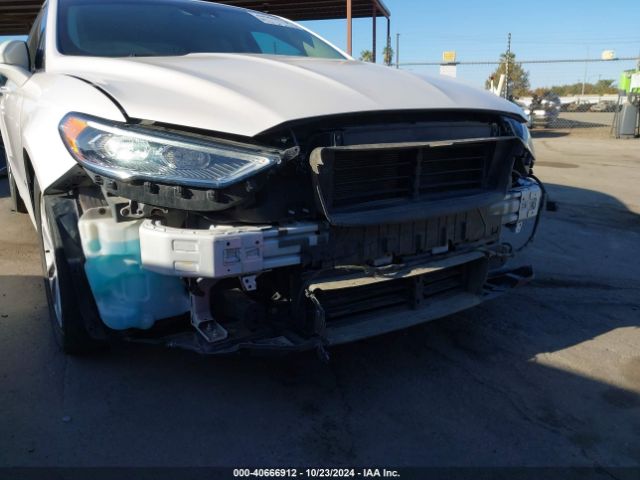 3FA6P0MUXKR265598 Ford Fusion Hybrid Sel