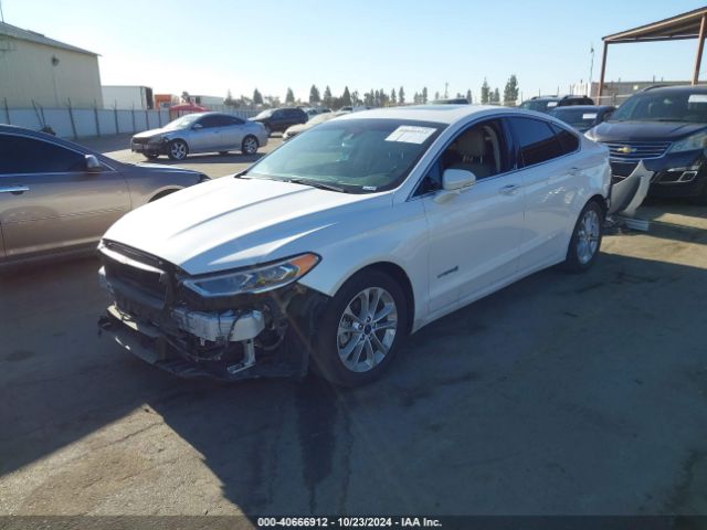 3FA6P0MUXKR265598 Ford Fusion Hybrid Sel