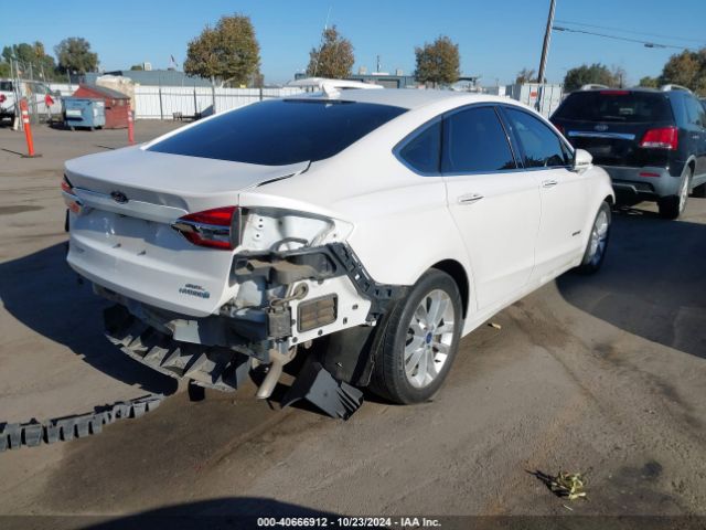 3FA6P0MUXKR265598 Ford Fusion Hybrid Sel