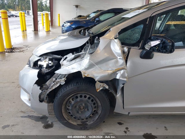 Honda FIT LX 2016 JHMGK5H56GX035065 Image 6