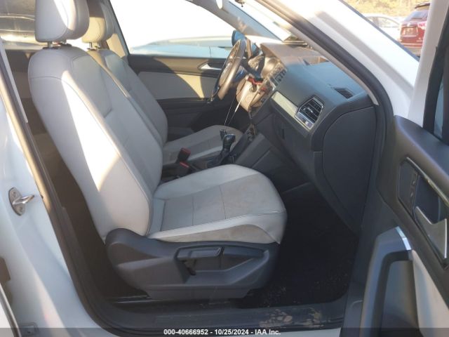 3VV3B7AX1JM096829 Volkswagen Tiguan 2.0t Se/2.0t Sel