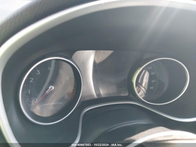 3C4NJCBB1JT502104 Jeep Compass Latitude Fwd