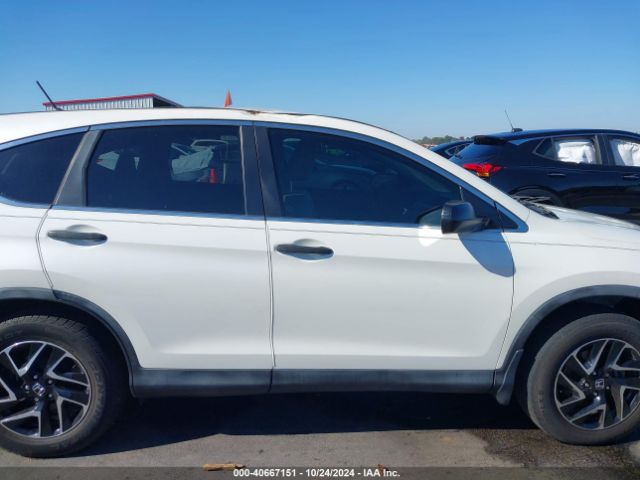 5J6RM3H47GL031558 Honda CR-V SE