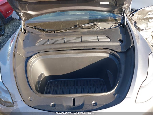 2024 TESLA MODEL Y 7SAYGDEE1RF200705 Photo 9