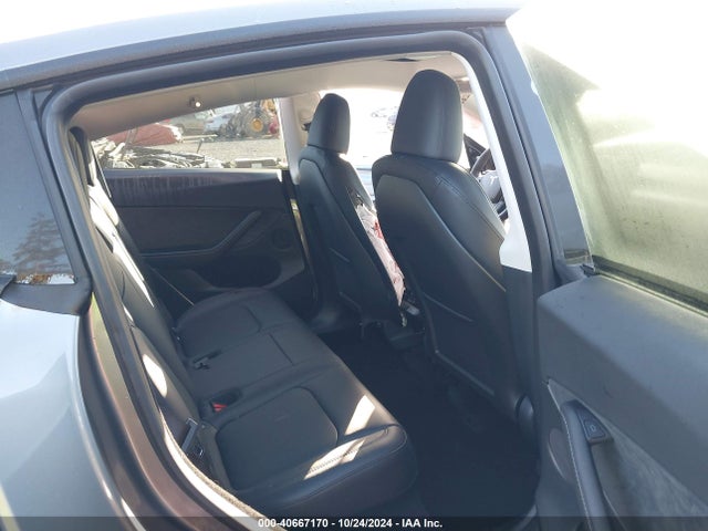 2024 TESLA MODEL Y 7SAYGDEE1RF200705 Photo 7