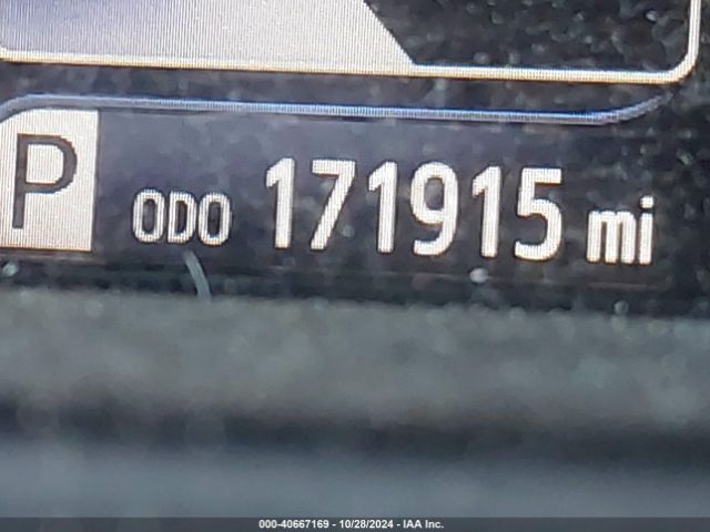 4T1BF1FKXFU044154 Toyota CAMRY SE
