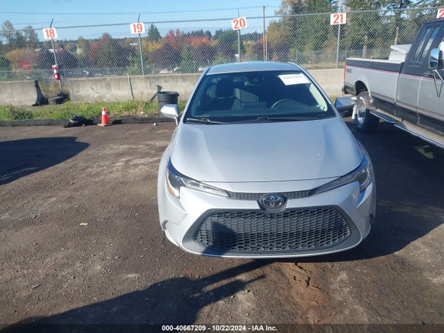 Toyota COROLLA LE 2022 5YFEPMAE7NP325437 Image 12