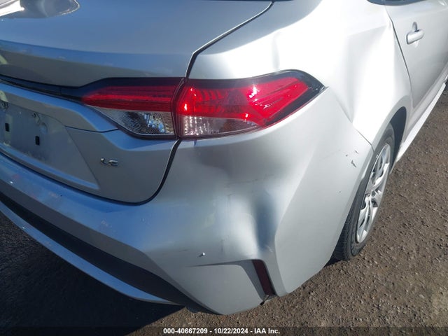 Toyota COROLLA LE 2022 5YFEPMAE7NP325437 Image 17