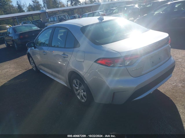 Toyota COROLLA LE 2022 5YFEPMAE7NP325437 Image 3
