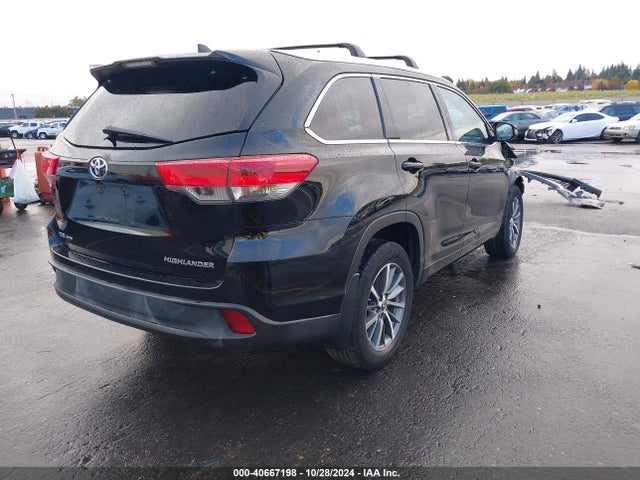 Toyota Highlander Xle 2018 5TDJZRFHXJS556665 Image 4
