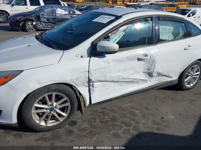 Ford FOCUS SE 2016 1FADP3F20GL241496 Image 6