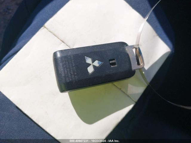 JA4AD3A34KZ037824 Mitsubishi Outlander Sel