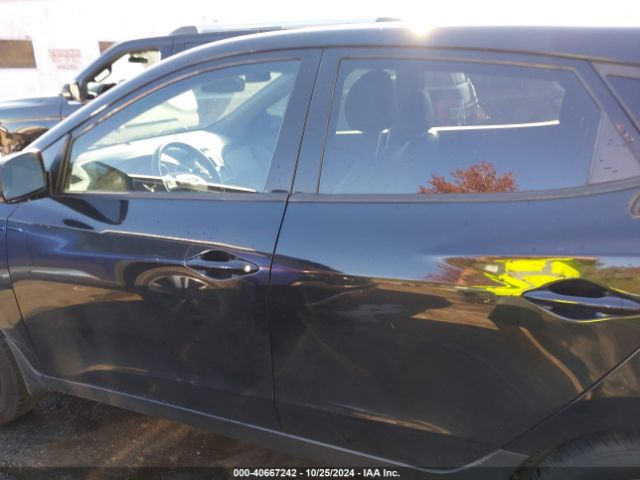 KM8JTCAF8FU078698 Hyundai TUCSON GLS