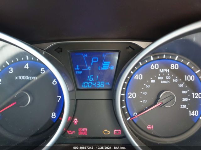 KM8JTCAF8FU078698 Hyundai TUCSON GLS