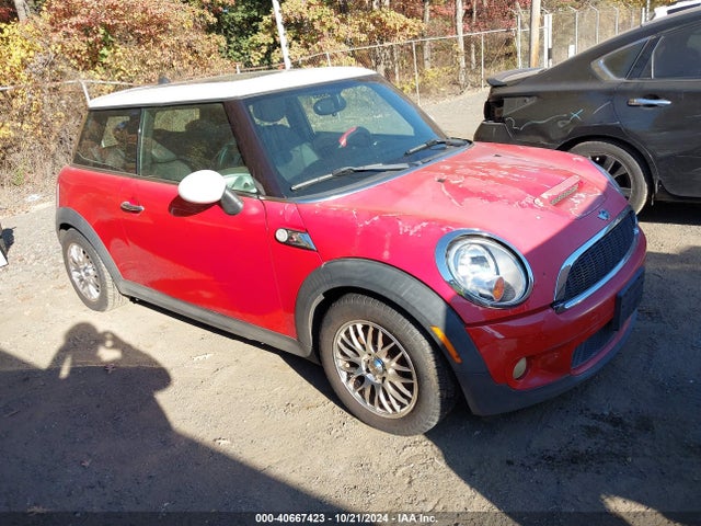 2009 MINI COOPER S WMWMF73589TT97272 Photo 0