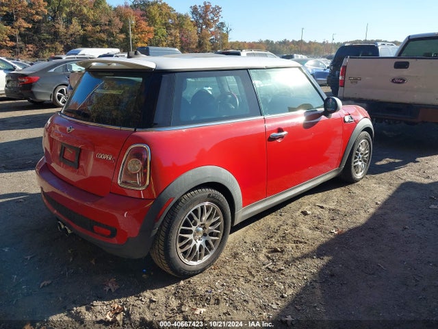 2009 MINI COOPER S WMWMF73589TT97272 Photo 3
