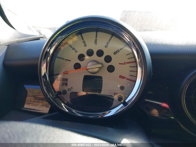 2009 MINI COOPER S WMWMF73589TT97272 Photo 6