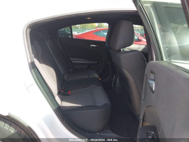 2C3CDXHG8FH725270 Dodge Charger Sxt