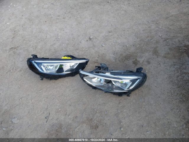 W04GP6SX4J1052311 Buick Regal Sportback Essence