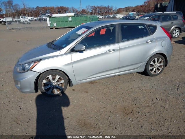 Hyundai ACCENT SE 2014 KMHCU5AE8EU195303 Image 2