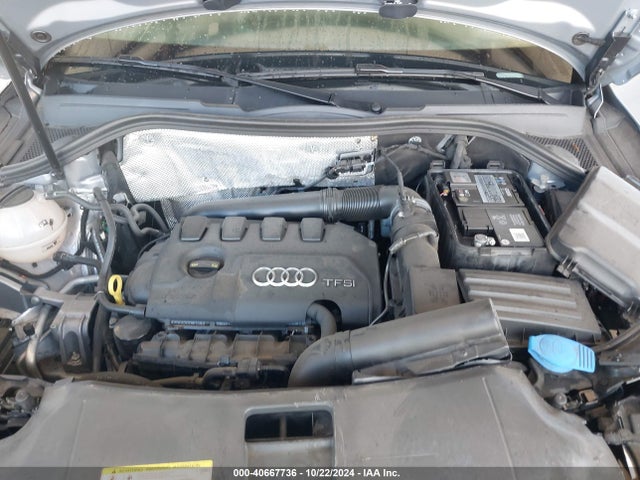 WA1JCCFS4JR005523 Audi Q3 2.0t Premium/2.0t Sport Premium