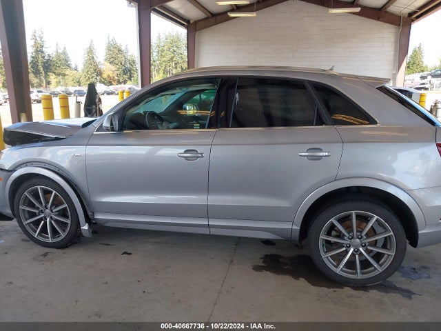 WA1JCCFS4JR005523 Audi Q3 2.0t Premium/2.0t Sport Premium