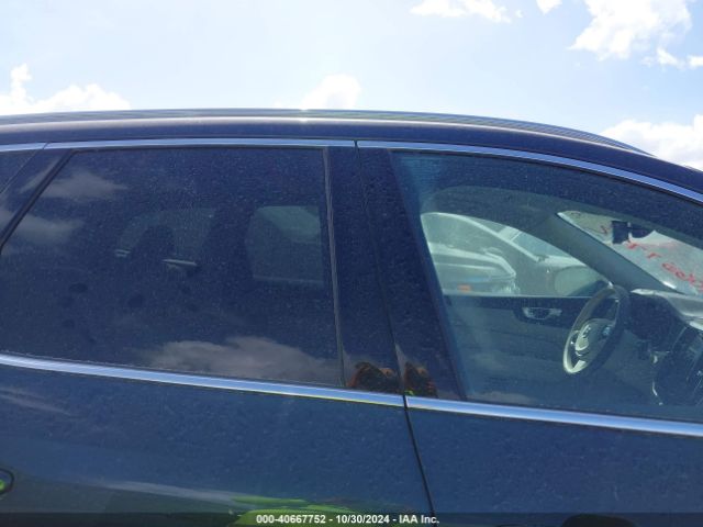 YV4L12RE3P1339731 Volvo Xc60 B5 Plus Bright Theme