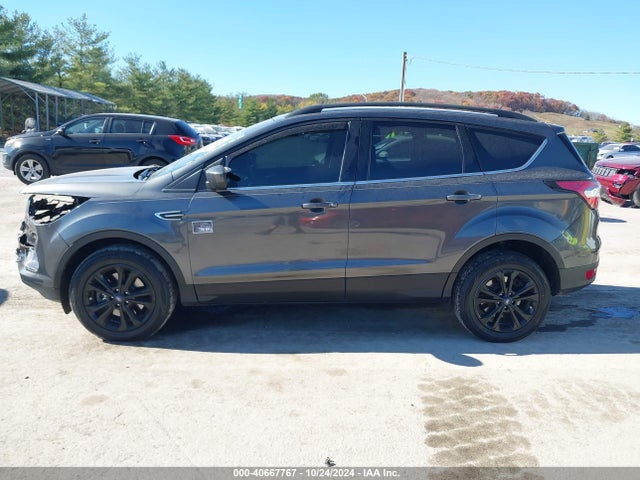 Ford ESCAPE SE 2018 1FMCU9GD8JUC54222 Image 14