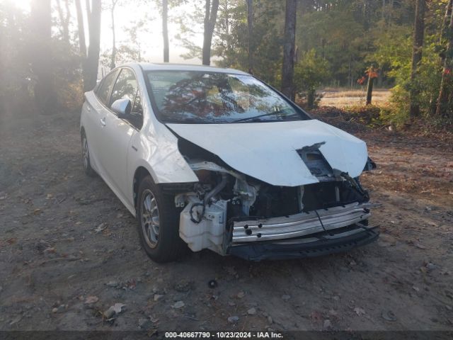 Toyota Prius Four 2016 JTDKARFU8G3020705 Image 1