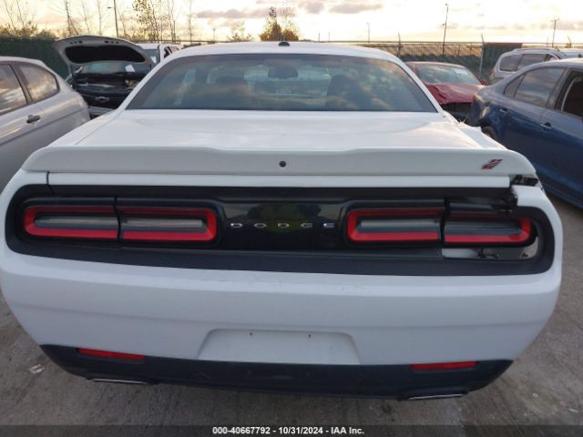 2C3CDZKG9NH207591 Dodge Challenger Gt Awd