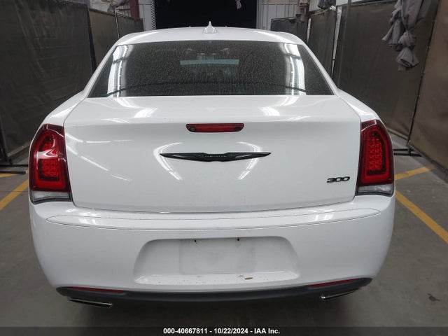 Chrysler 300 Touring 2020 2C3CCAAG8LH159388 Image 16