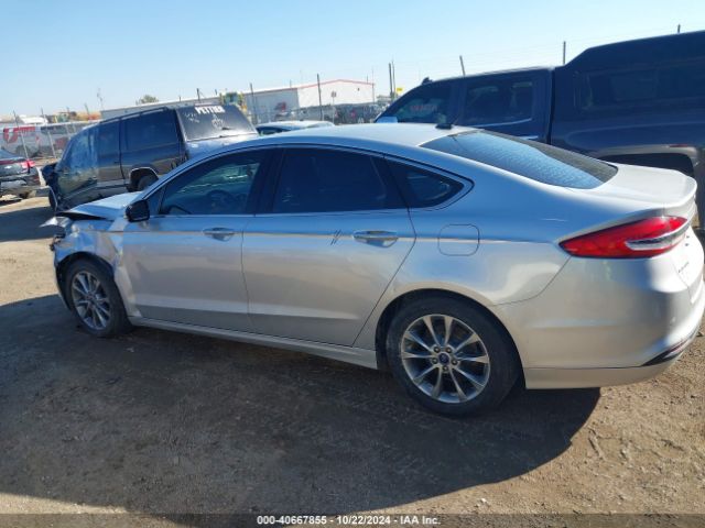 3FA6P0HD1HR388922 Ford FUSION SE