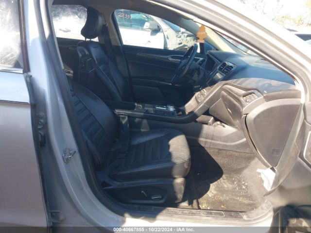 3FA6P0HD1HR388922 Ford FUSION SE