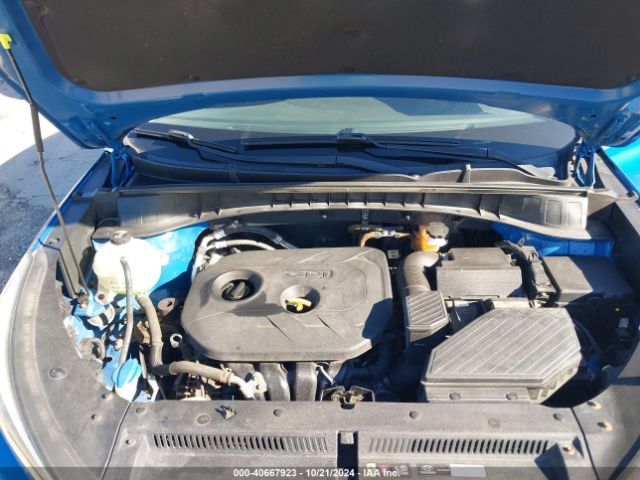 KM8J3CA43HU410175 Hyundai TUCSON SE