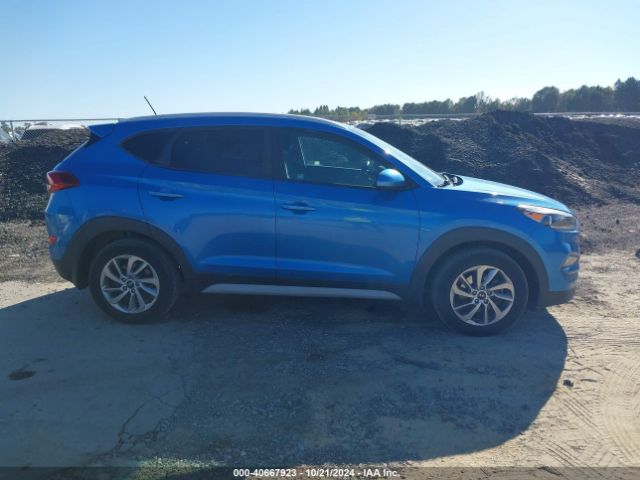 KM8J3CA43HU410175 Hyundai TUCSON SE