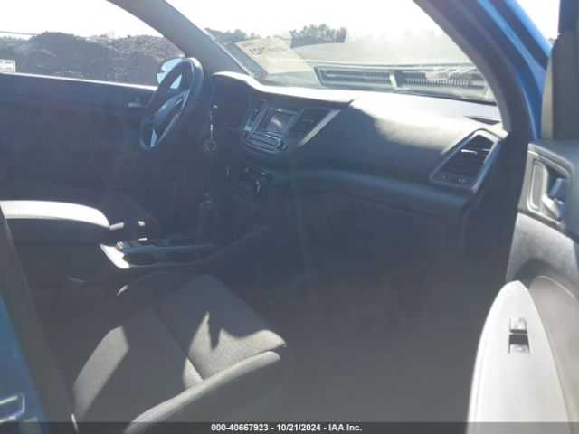 KM8J3CA43HU410175 Hyundai TUCSON SE