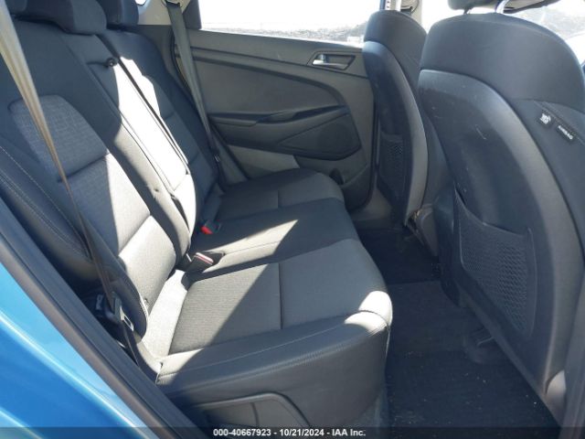 KM8J3CA43HU410175 Hyundai TUCSON SE