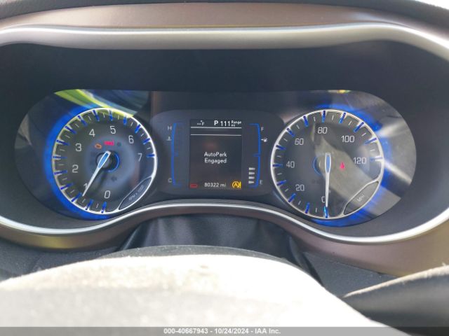 2C4RC1DG5LR256981 Chrysler Voyager Lxi