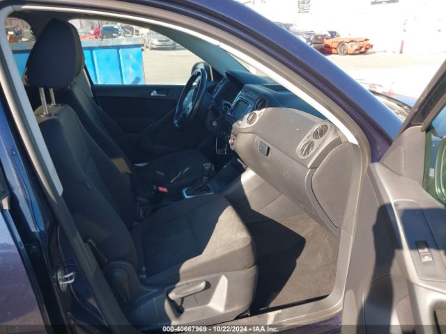 WVGAV7AX3FW539885 Volkswagen TIGUAN S