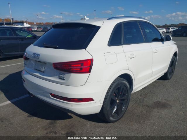 WA1ECCFS0HR010603 Audi Q3 2.0t Premium